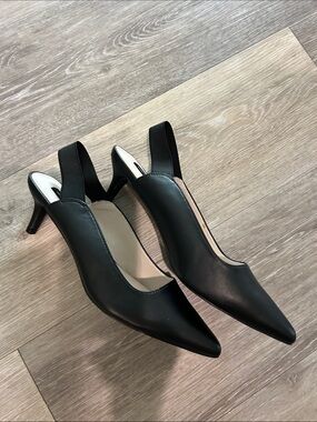 French Connection blk pointed sling back heels .. never worn !